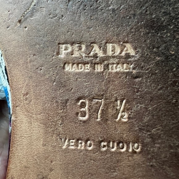 Authentic Prada sandals - Picture 4 of 5